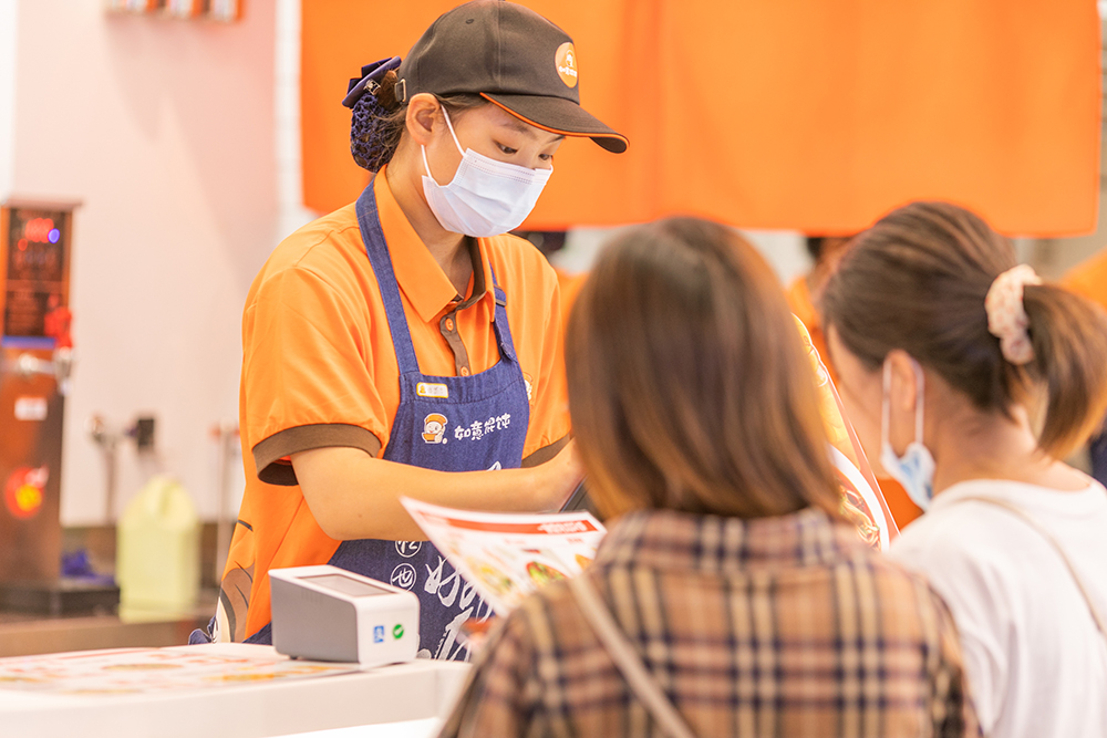 【如意餛飩加盟日子】創業跟著如意餛飩走，心里踏實的很！